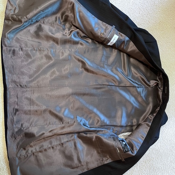 Calvin Klein Full Wool Suit (blazer and pants) - Picture 10 of 16